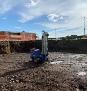 ETUDE DE SOL G2AVP à Agde (34) HERAULT Sondages au pénétromètre dynamique lourd pour une étude de sol sur Agde . Cette methode permet de vérifier la résistance de sol pour l’emprise au sol du projet