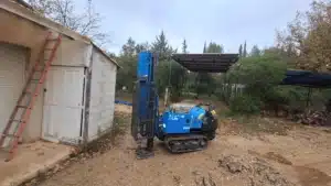 ETUDE DE SOL G5 Sinistres à Rocbaron 83 Sondages au pénétromètre dynamique lourd pour une étude de sol. Cette méthode permet de vérifier la résistance de sol